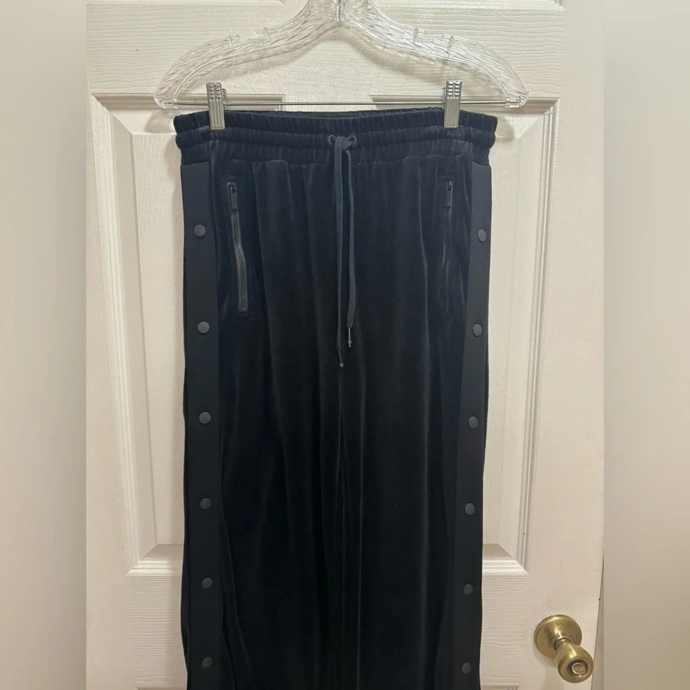 ALALA Pants Liya Wide-Leg Velour Snap-Up Track Black Size XS Made in USA - Picture 13 of 13
